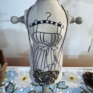 Kenneth Cole Iridescent Black and Blue Necklace